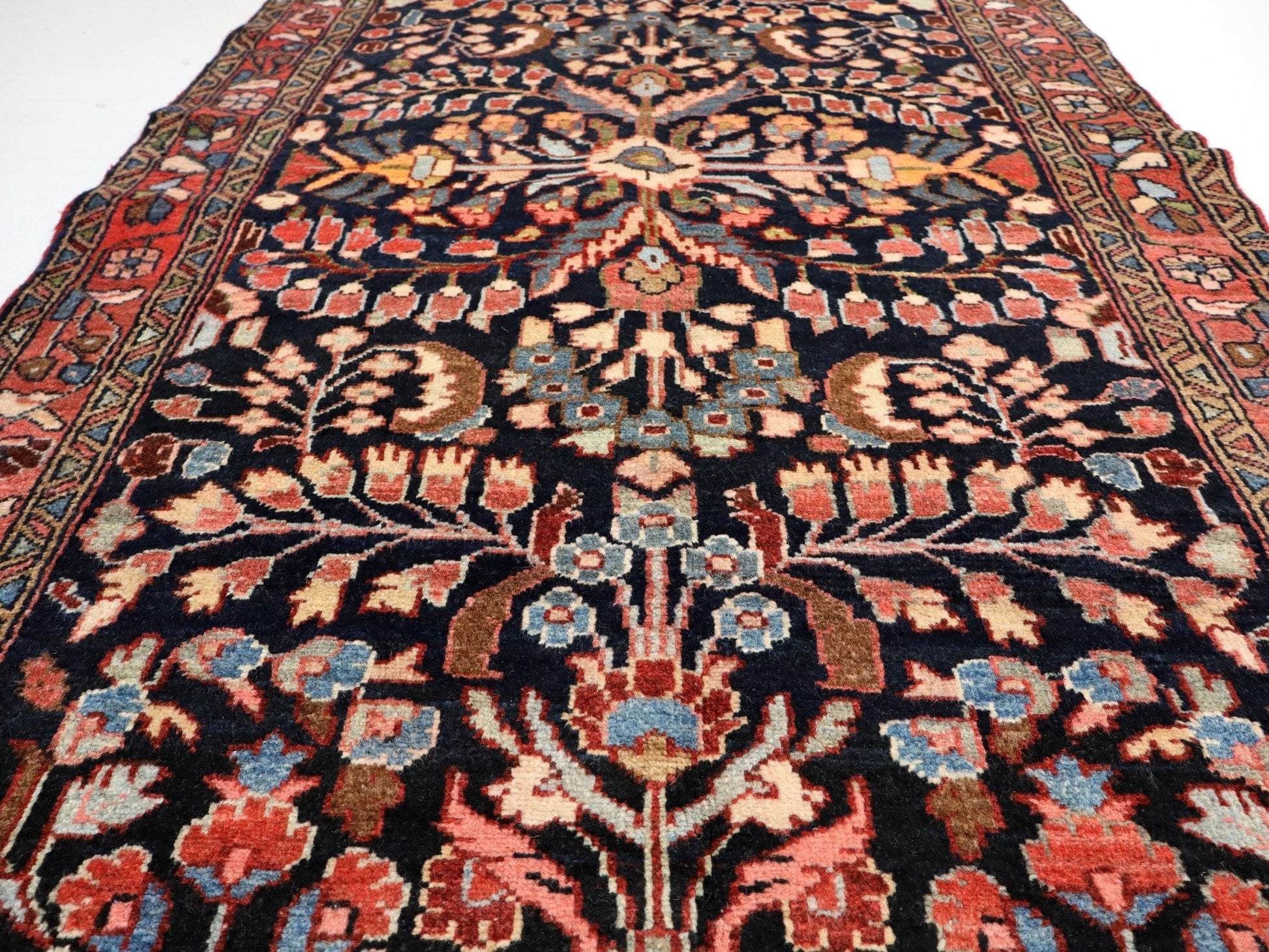 Persian Lilihan Runner Rug | 3' 5” x 9' 11" - www.Shopthatapp.com