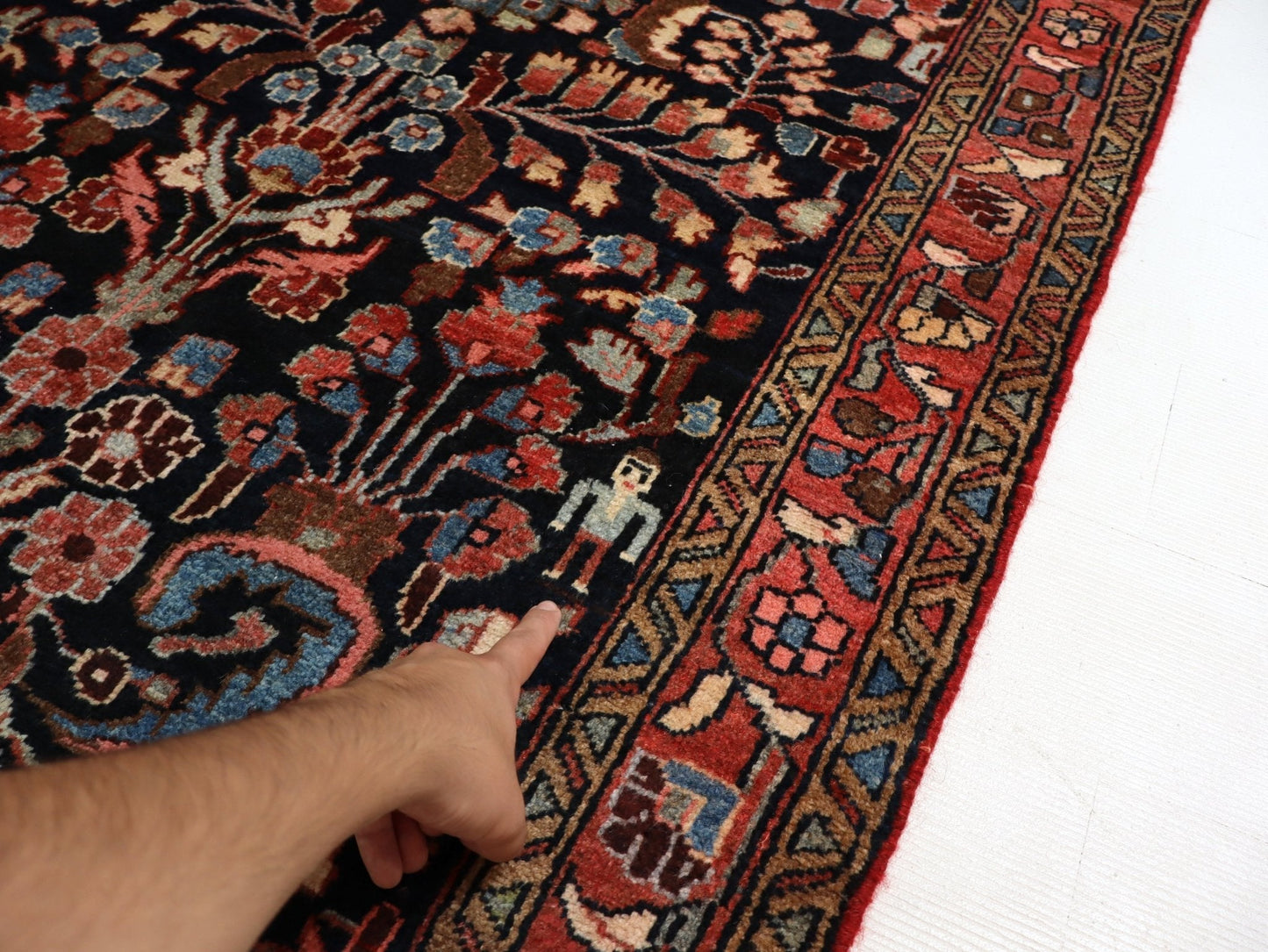 Persian Lilihan Runner Rug | 3' 5” x 9' 11" - www.Shopthatapp.com