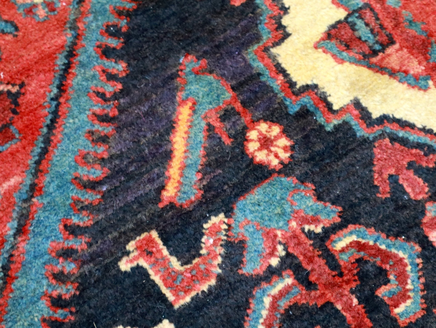 Persian Nahavand Rug | 5' 1" x 9' 9" - www.Shopthatapp.com