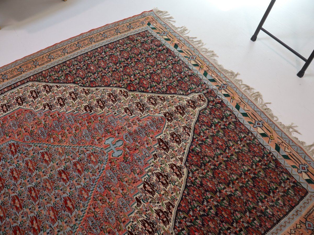 Persian Senneh Kilim Rug | 6' 3" x 9' 6" - www.Shopthatapp.com