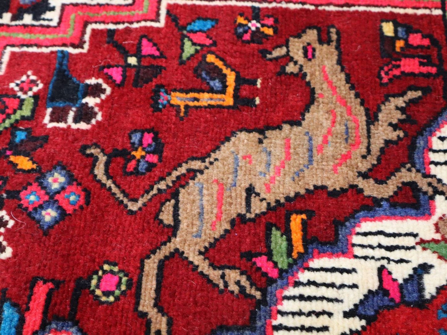 Persian Tuyserkan Rug | 4' 11" x 10' 6" - www.Shopthatapp.com