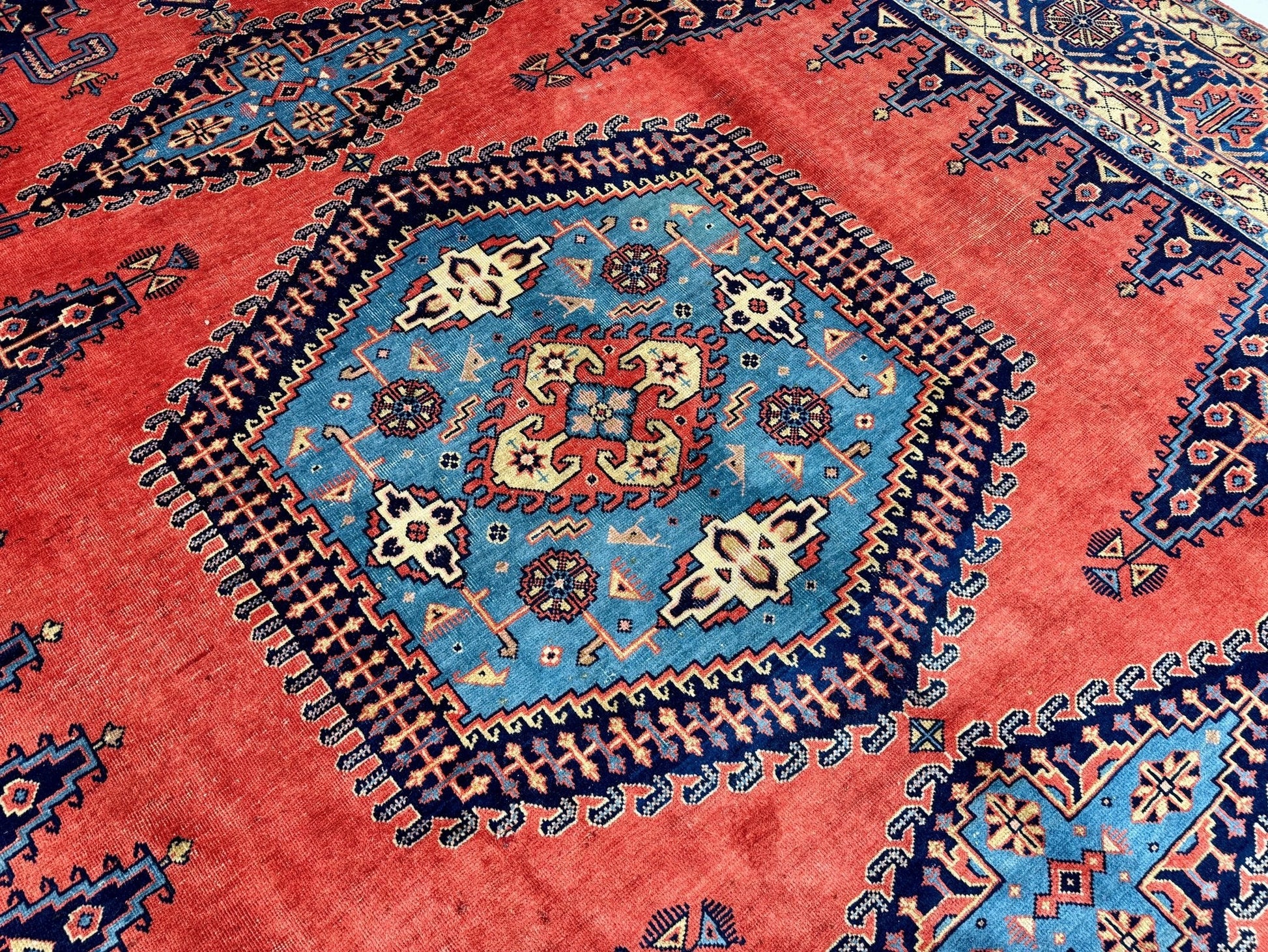 Persian Viss Rug | 9' 6” x 11' 11" - www.Shopthatapp.com