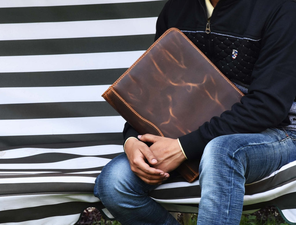 Perth Leather Travel Organizer -  Caramel Brown - www.Shopthatapp.com