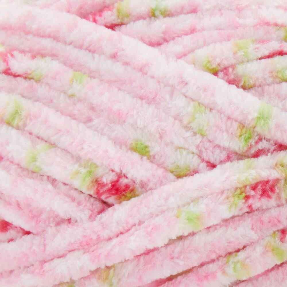 L'ArtisanCanada Floral Chenille Yarn for Knitting & Crochet - www.Shopthatapp.com