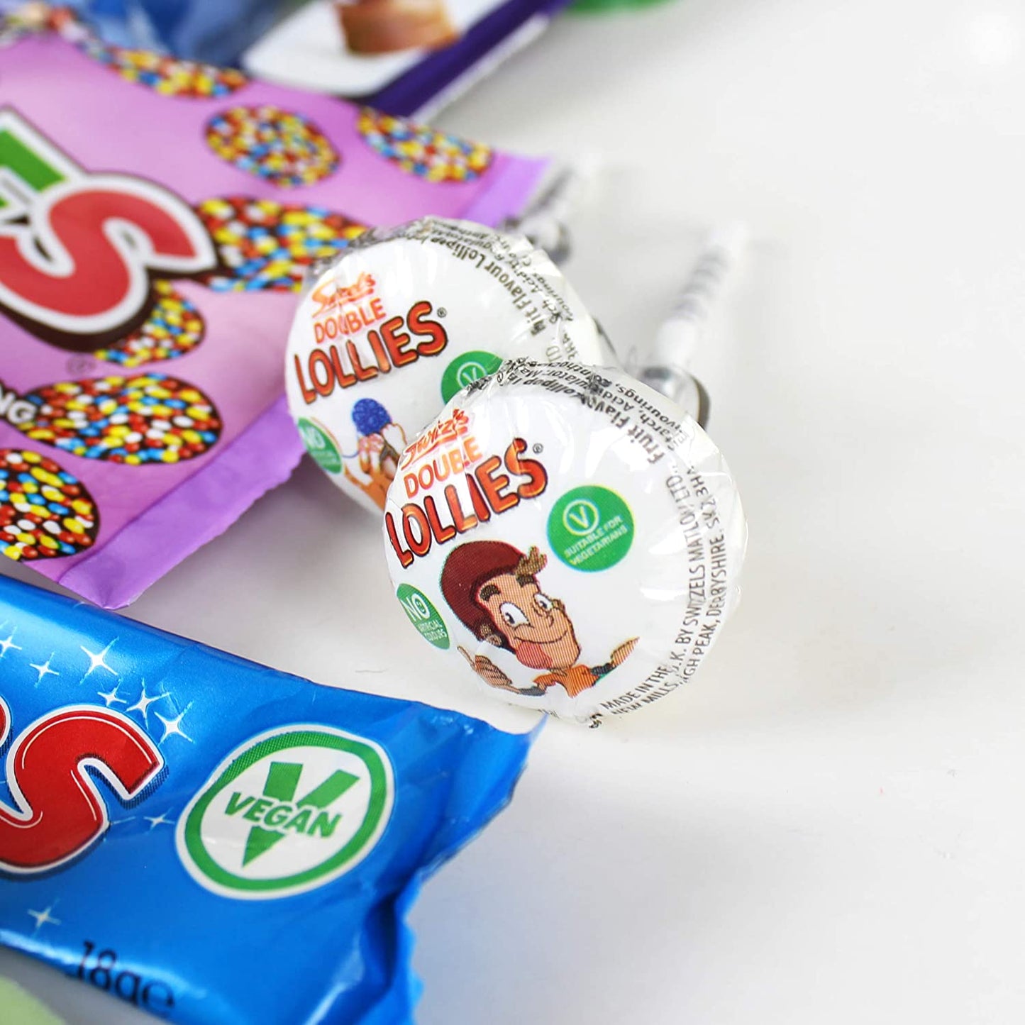 Ultimativer Retro-Süßigkeiten-Geschenkkorb