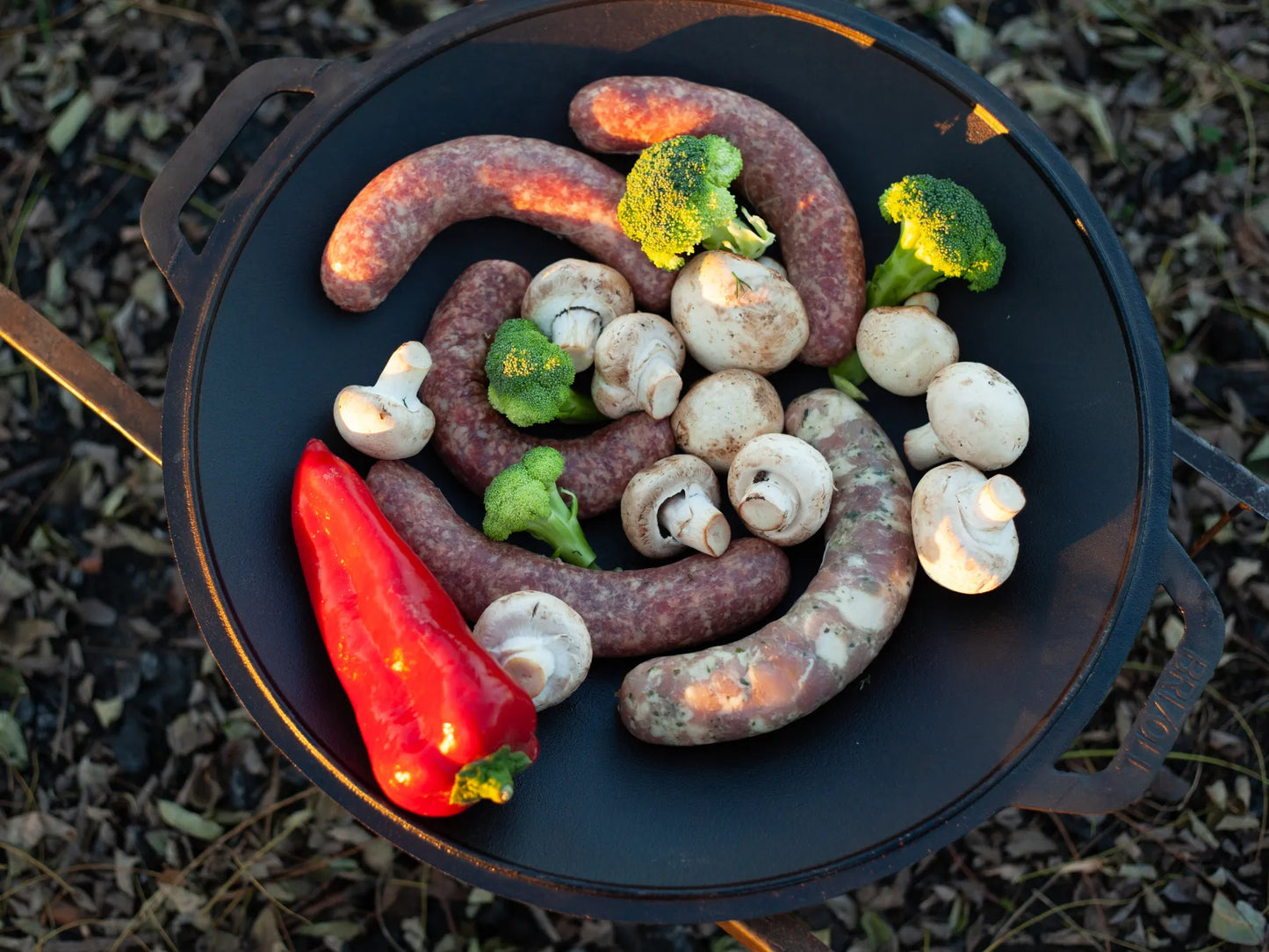 Poêle à griller extérieure en fonte Sadz de 45 cm