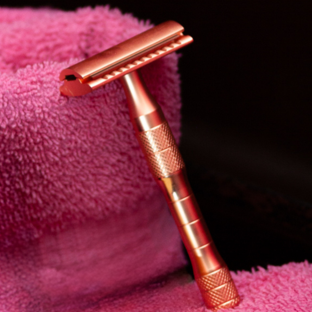 Caley-Beth Copper Safety Razor for Men with a textured handle for better grip and precision shaving