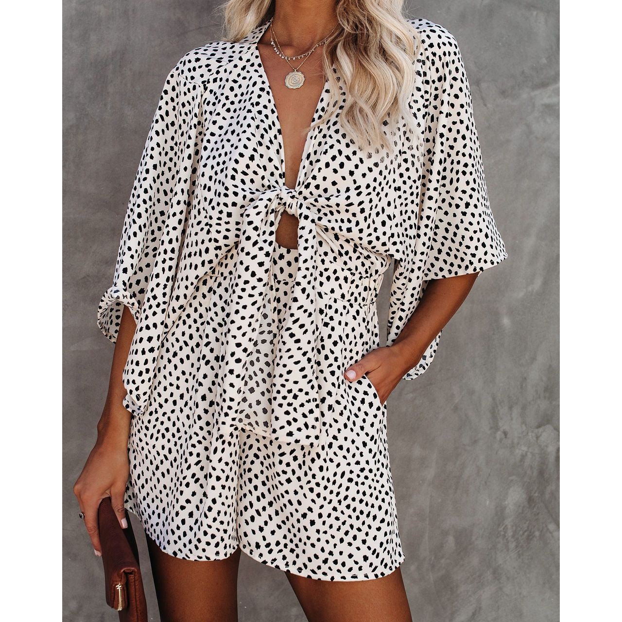 Sila V-Neck Lace Loose jumpsuit