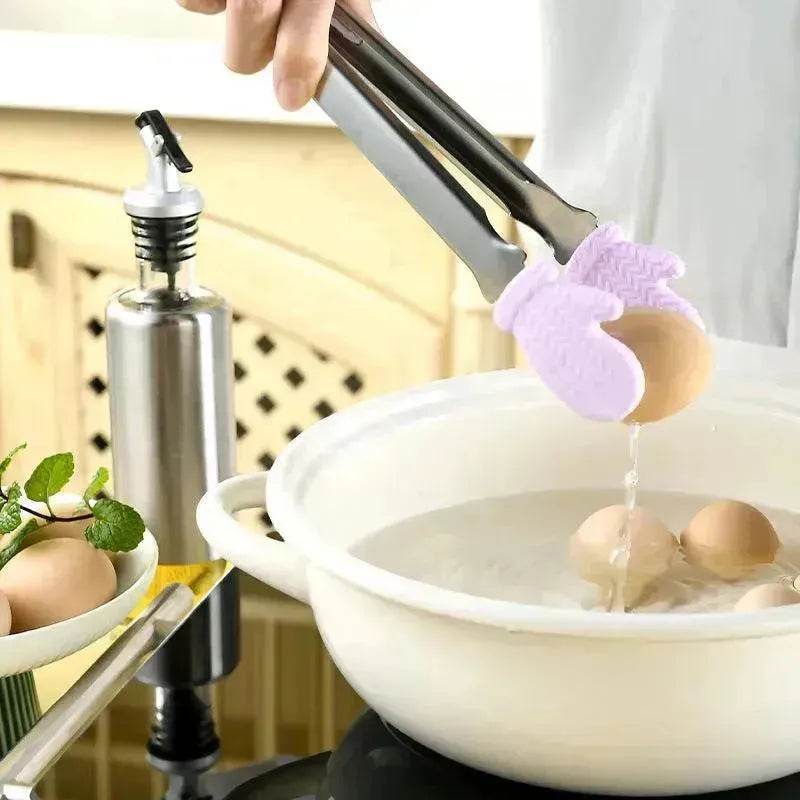 Silicone BBQ Clamp Cute Palm High Temperature Resistance - www.Shopthatapp.com