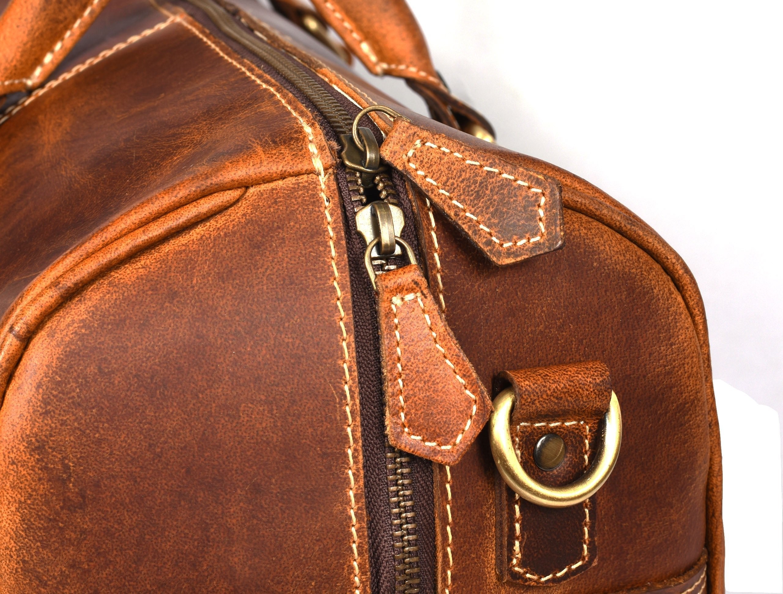Souris Leather Travel Bag - Caramel Brown - www.Shopthatapp.com