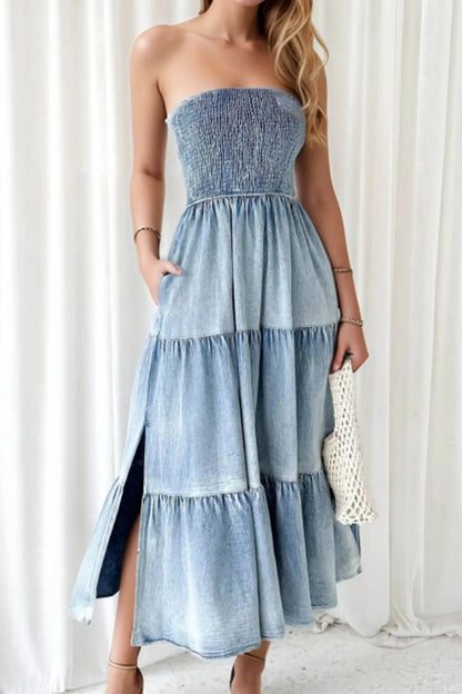 Robe d'été en jean à smocks et fentes tubulaires