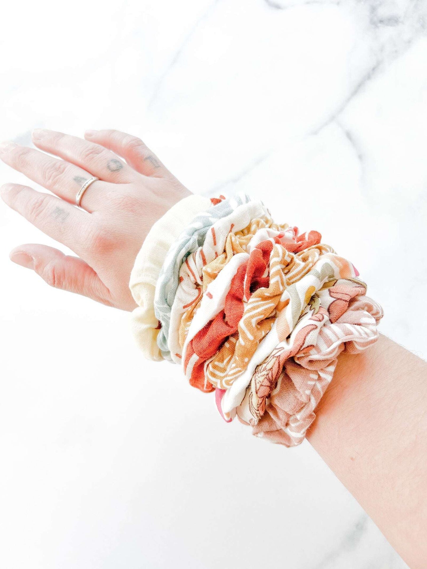 Creation Coco Lyly Trendy Hair Accessories Set - Www.Shopthatapp.com