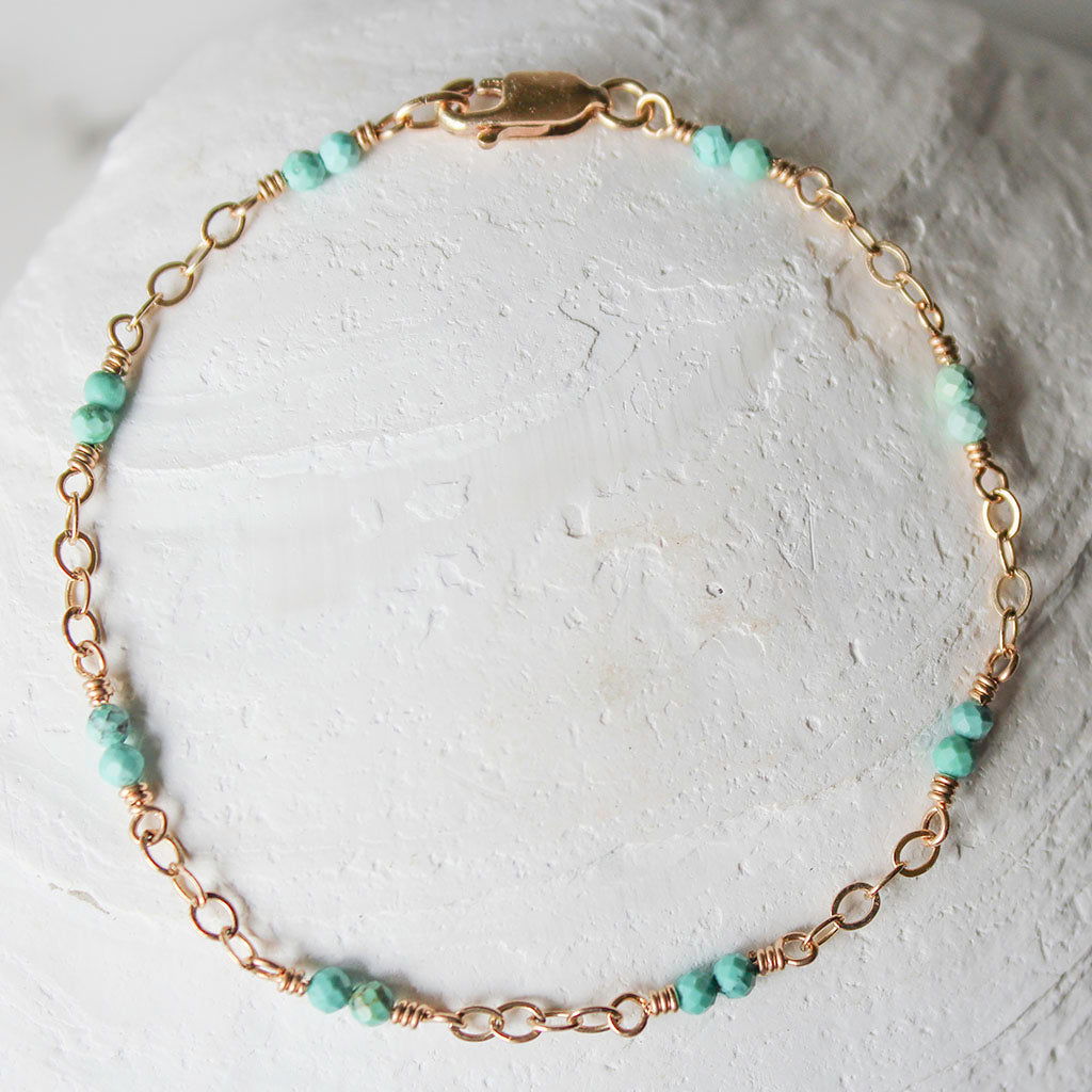 Turquoise bracelet 14k gold featuring beautiful gemstones and elegant gold links