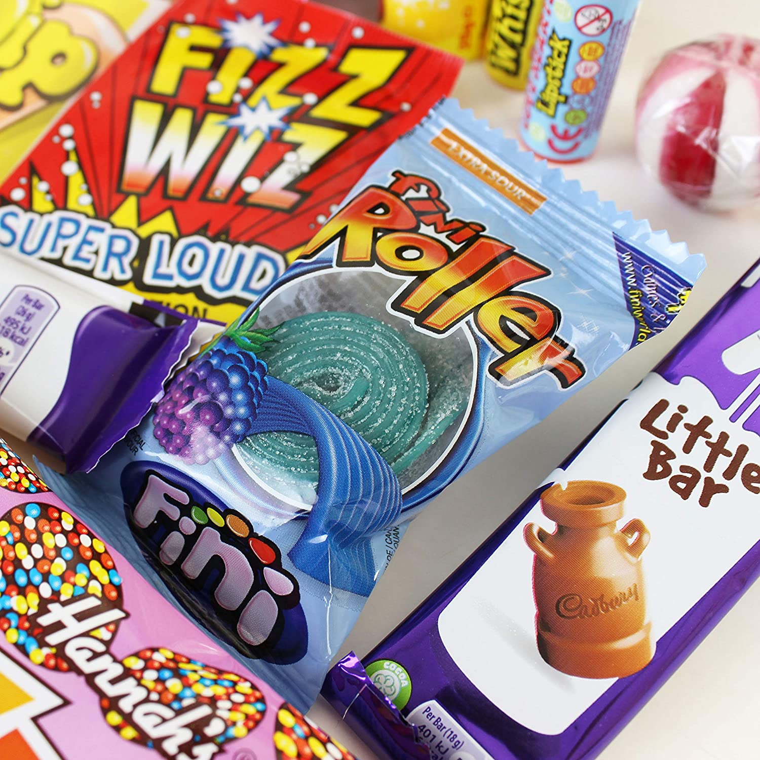 Ultimate Retro Sweets Signature Gift Hamper - www.Shopthatapp.com