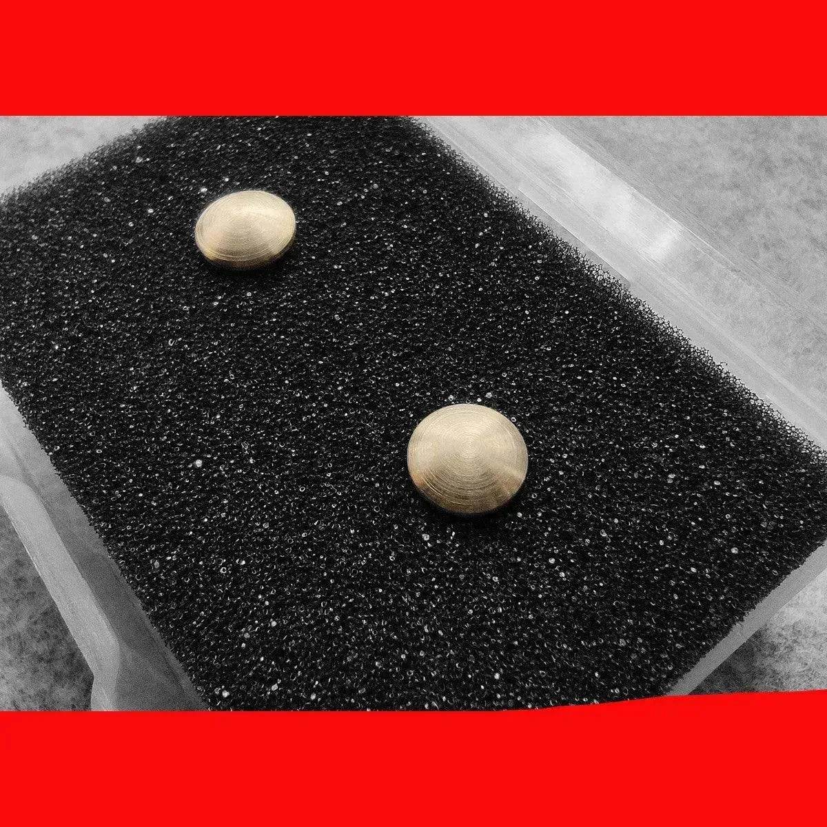 Universal PC port metal dust plug for film cameras - www.Shopthatapp.com