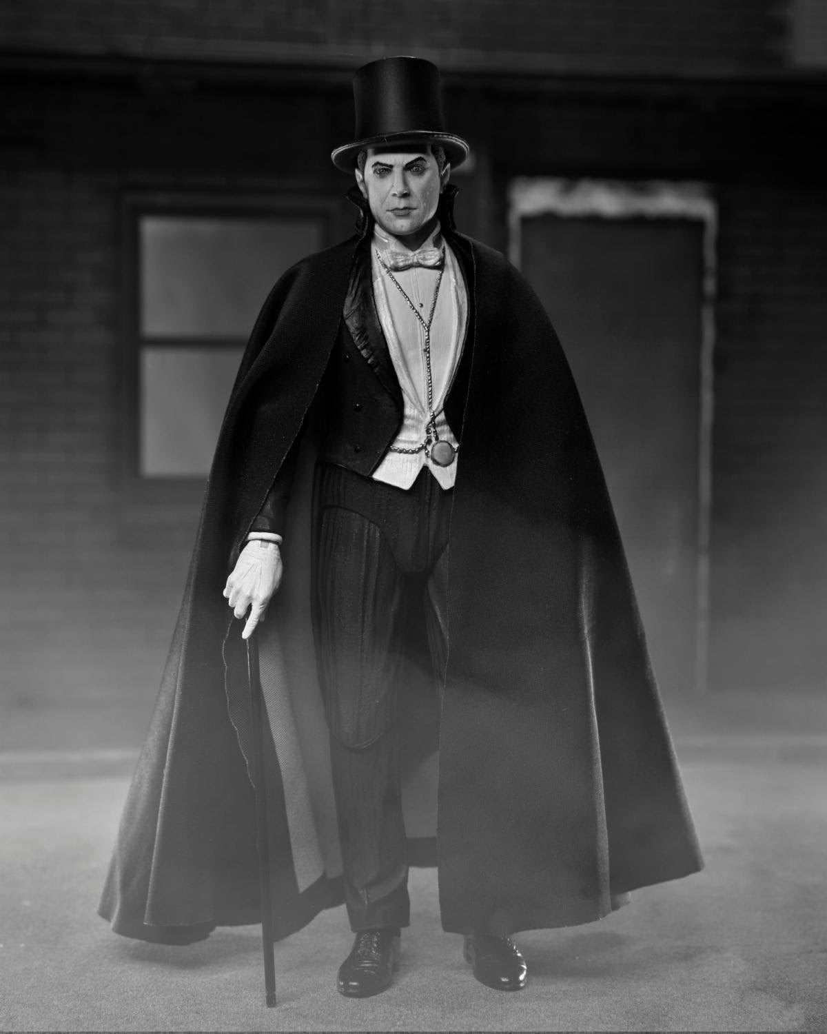 Universal Monsters - 7" Scale Action Figure - Ultimate Dracula - Carfax Abbey - www.Shopthatapp.com