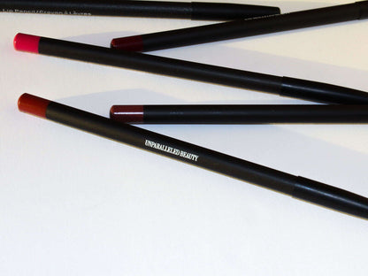 UNPARALLELED BEAUTY Uptown Red lip pencil alongside other shades for a complete lip makeup look