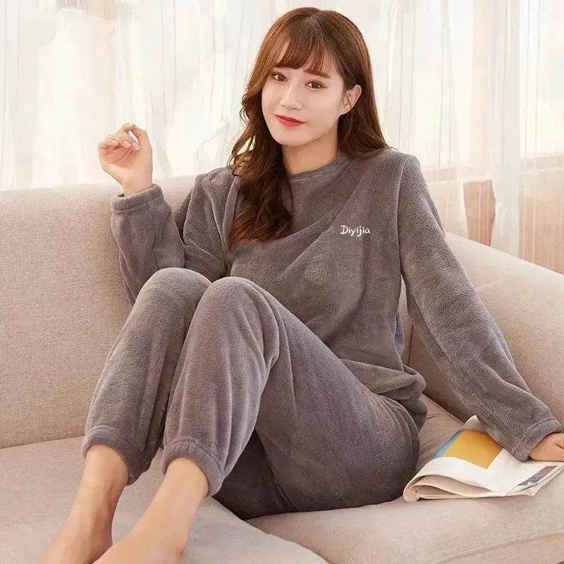 Warm Suit Women's Thick Coral Fleece Loungewear Suit - www.Shopthatapp.com