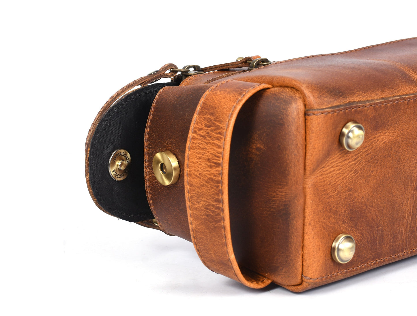 Winston Leather Toiletry Bag - Caramel Brown - www.Shopthatapp.com