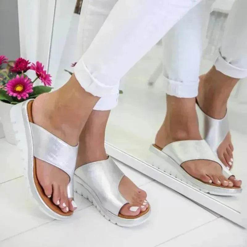 Women Big Toe Clip Casual Flat heel Slippers - www.Shopthatapp.com