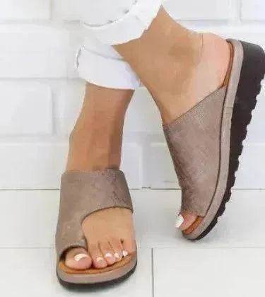 Women Big Toe Clip Casual Flat heel Slippers - www.Shopthatapp.com