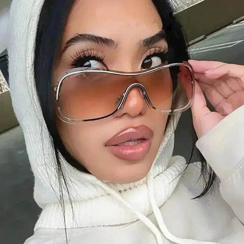Women's Fashionable Metal Street Shot Sunglasses - www.Shopthatapp.com