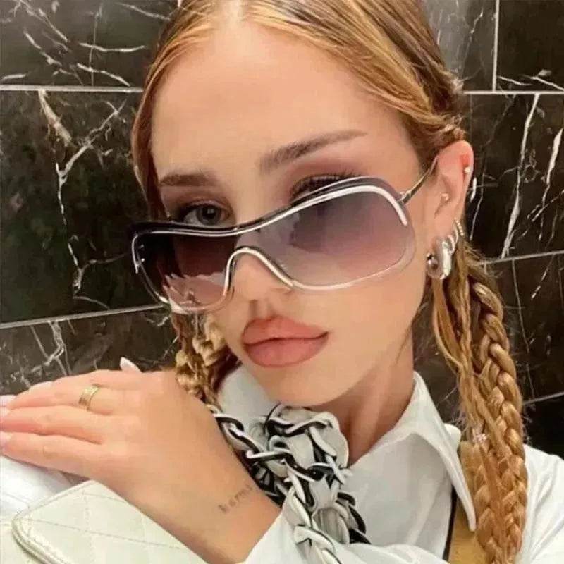 Women's Fashionable Metal Street Shot Sunglasses - www.Shopthatapp.com