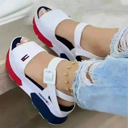 Women's Outer Wear Thick Bottom One Word Button Fish Mouth Beach Sandals - www.Shopthatapp.com