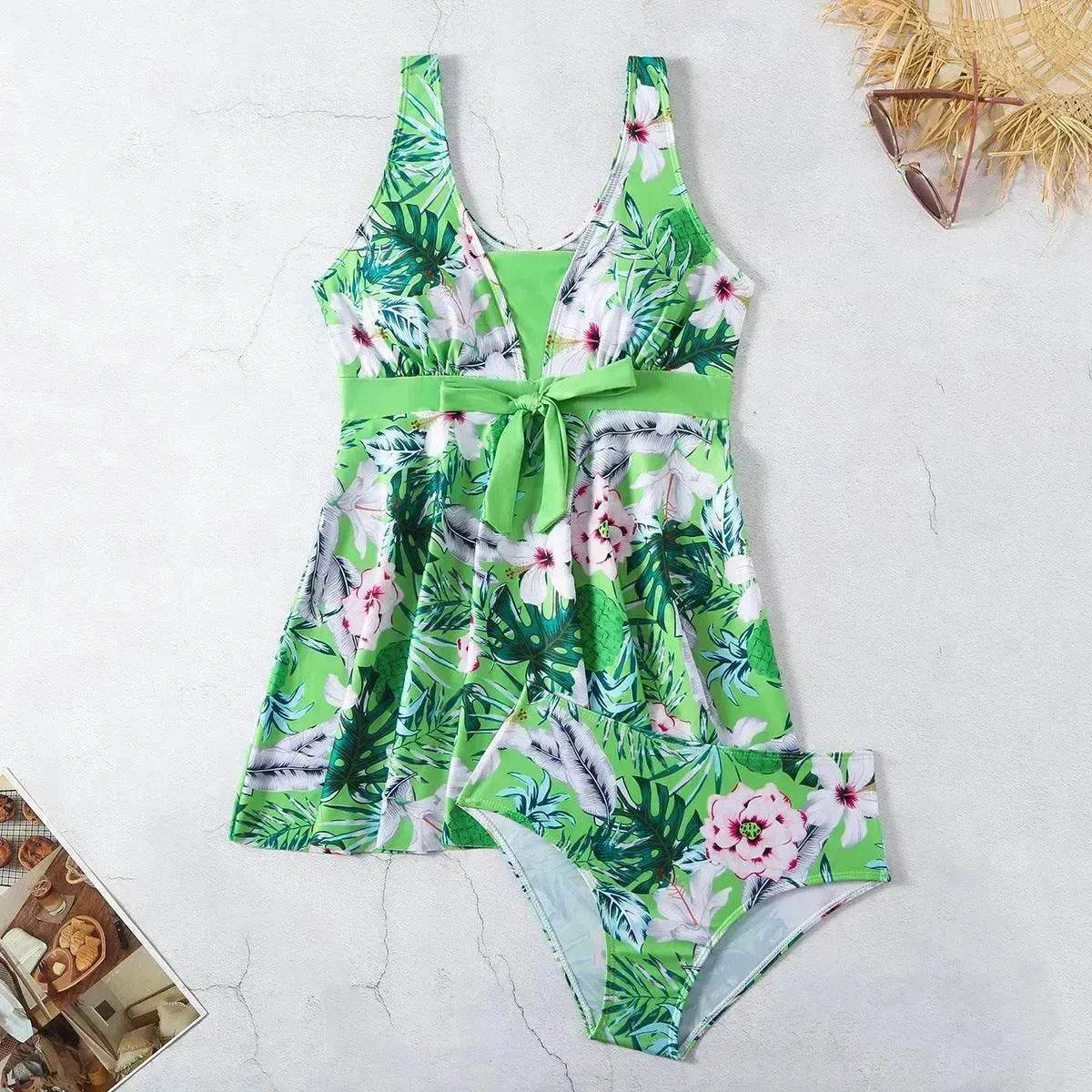Women's V-neck Printed Split Bikini Swimsuit - www.Shopthatapp.com
