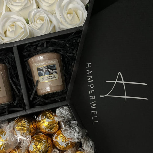 Yankee Candle Ultimate Gift Hamper With Ivory Roses - www.Shopthatapp.com