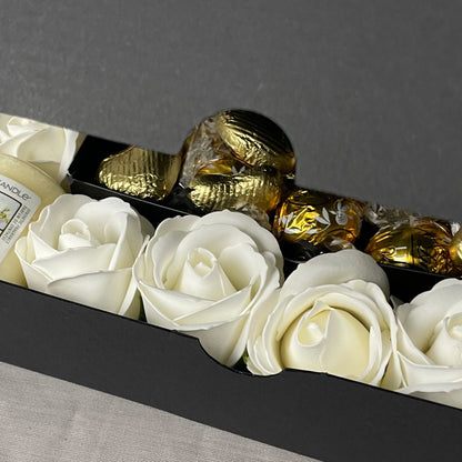 Yankee Candle Ultimate Gift Hamper With Ivory Roses - www.Shopthatapp.com